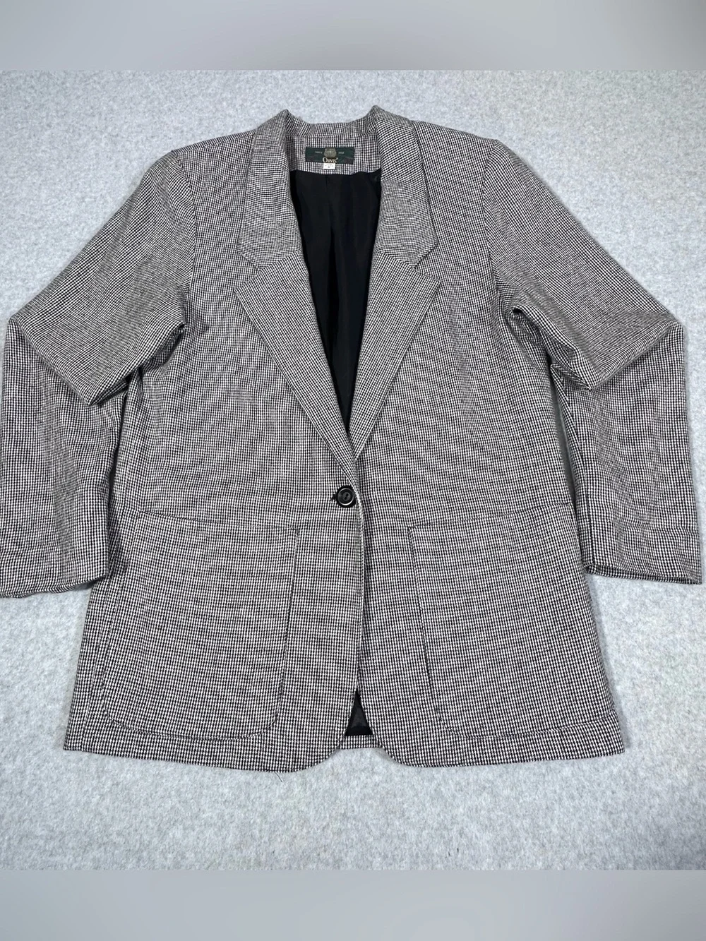 Vintage Orvis Women’s Black & White Micro Houndstooth Tweed Blazer